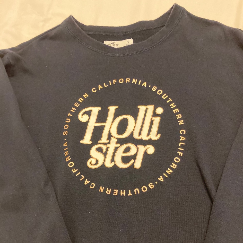 Hollister Crewneck